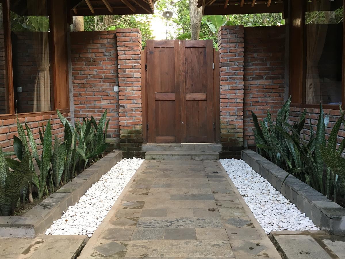 Cempaka Villa II Magelang Exterior photo