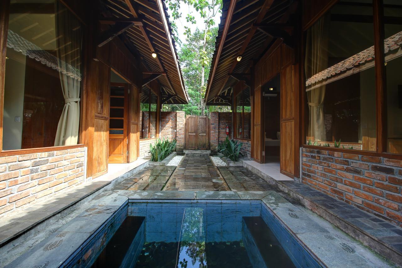 Cempaka Villa II Magelang Exterior photo