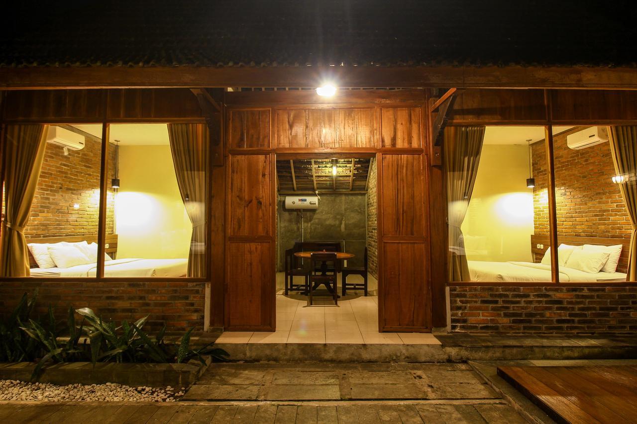Cempaka Villa II Magelang Exterior photo