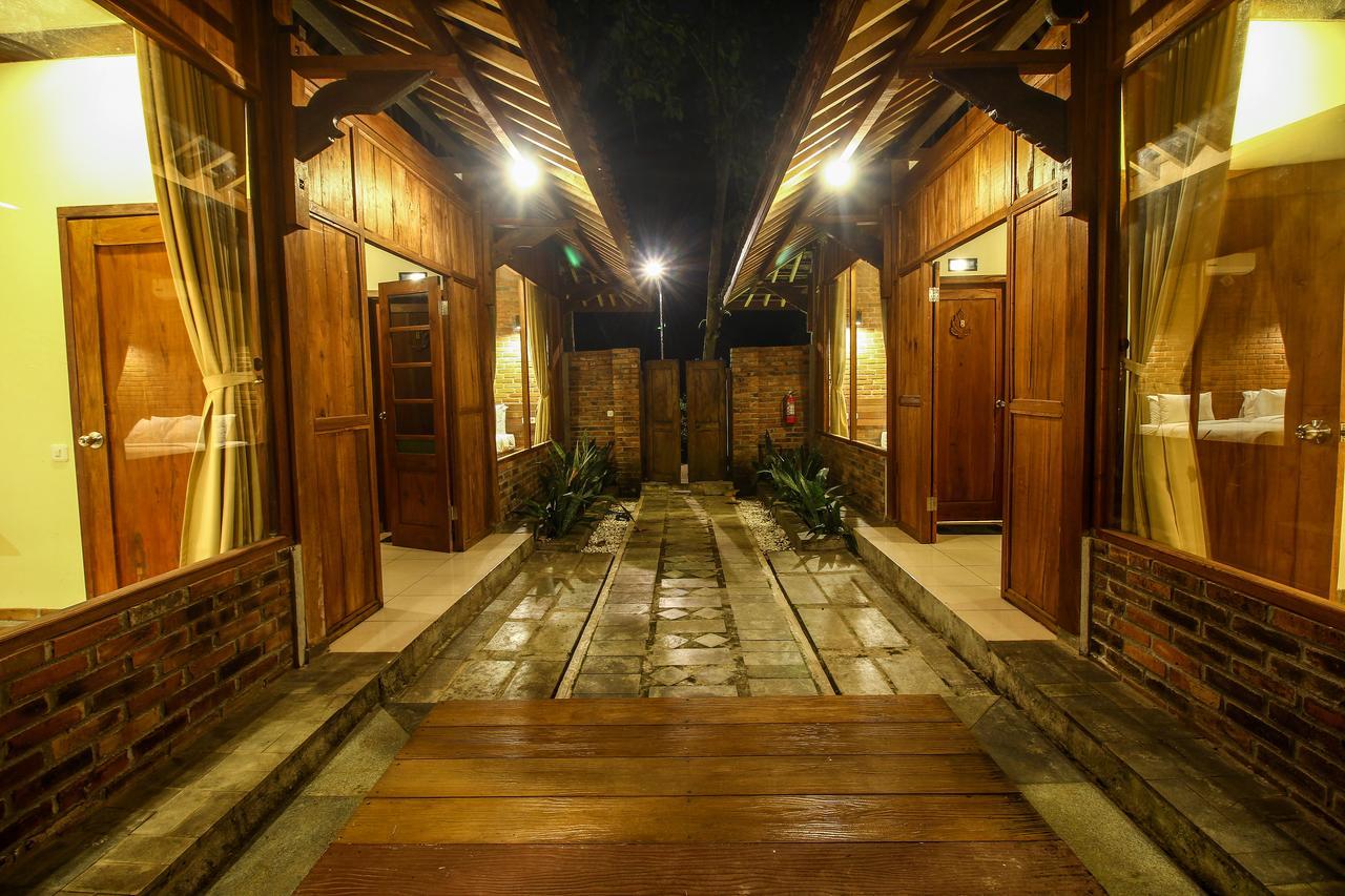 Cempaka Villa II Magelang Exterior photo