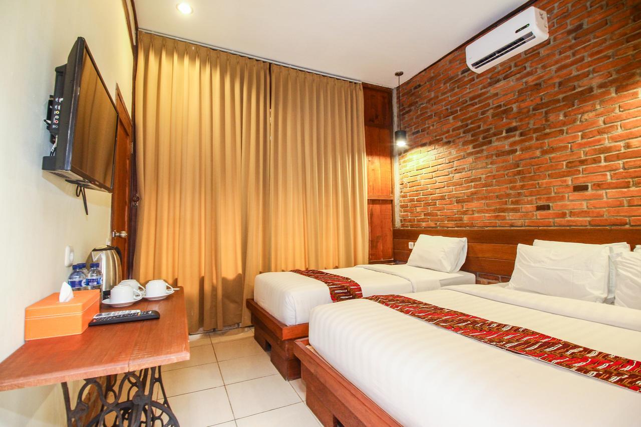 Cempaka Villa II Magelang Exterior photo